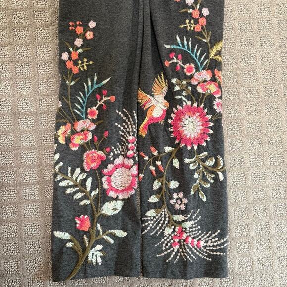 Johnny Was Valentina Embroidered Gray Leggings Size Medium - Picture 7 of 9